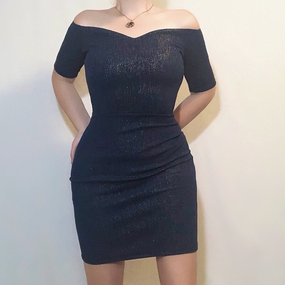 DRESSCODE LA off shoulder fitted navy mini dress - Picture 1 of 7